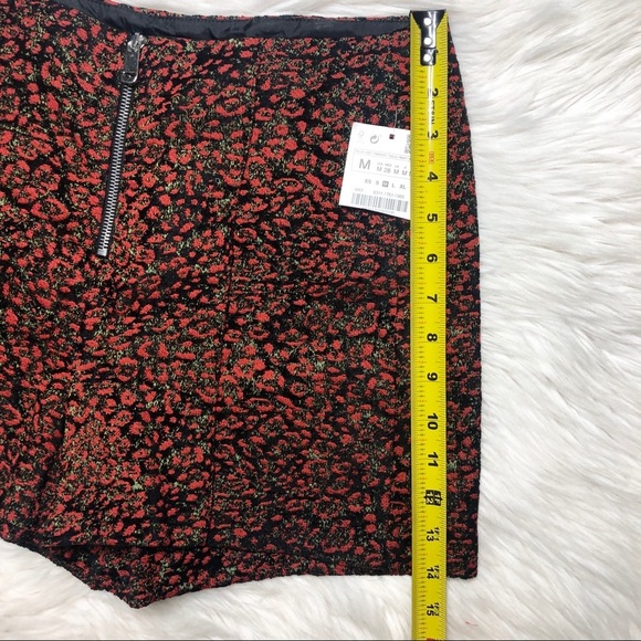 NWT Zara Leopard Print Shorts - Picture 4 of 9
